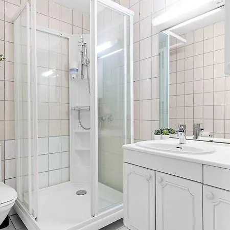 Private Affordable Single Next To Fish Market Διαμέρισμα *