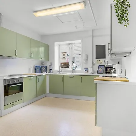 Private Affordable Single Next To Fish Market *