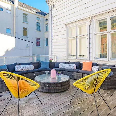 Apartment Private Affordable Single Next To Fish Market
